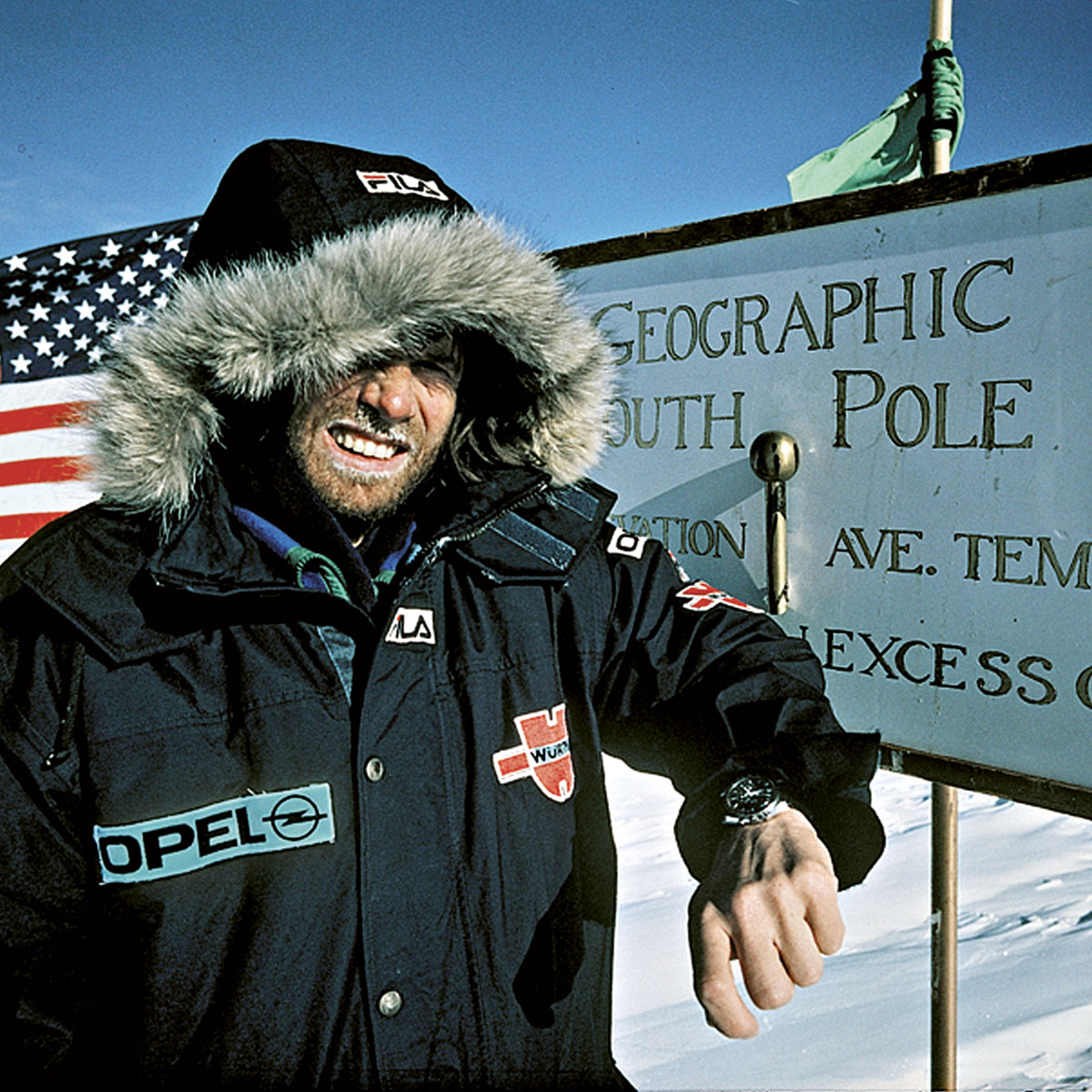 Reinhold Messner sử dụng chiếc Omega Speedmaster trong chuyến đi bộ băng qua Nam Cực đầu tiên trên thế giới năm 1989
